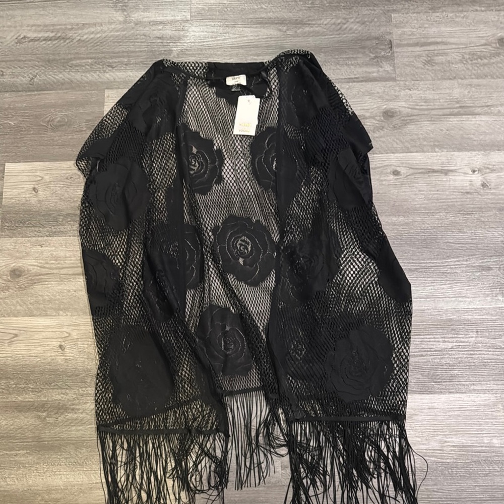 Black Rose Fringe Kimono